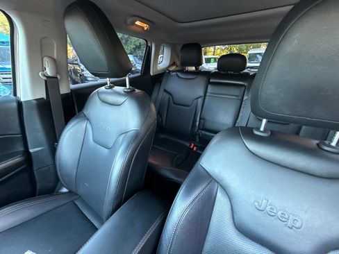 Used 2019 Jeep Compass Limited AWD/4WD image 17