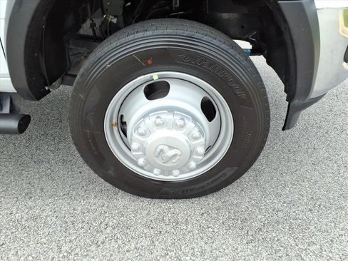 New 2026 RAM 5500 Tradesman image 10