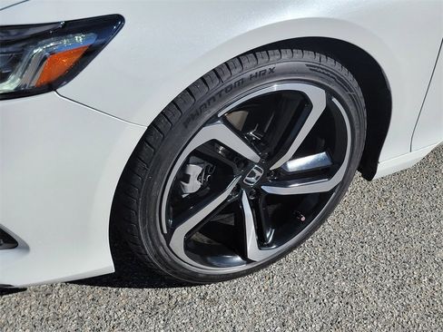 Used 2022 Honda Accord Sport Special Edition image 11