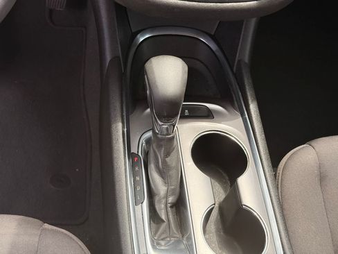 Used 2021 Chevrolet Malibu LT FWD image 21