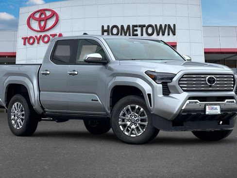 Used 2024 Toyota Tacoma Limited w/ Limited Package (LT) AWD/4WD image 2