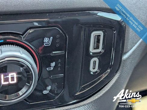 Used 2024 Chevrolet Silverado 1500 High Country w/ Technology Package RWD image 22