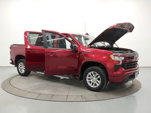 Used 2024 Chevrolet Silverado 1500 RST w/ Convenience Package II image 9