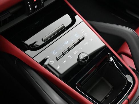 New 2026 Porsche Cayenne Coupe image 22