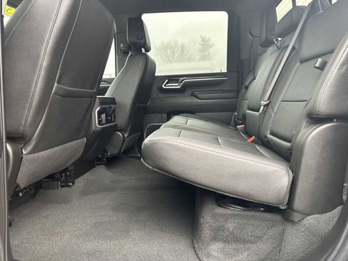 Used 2025 Chevrolet Silverado 3500 LTZ w/ LTZ Premium Package image 37