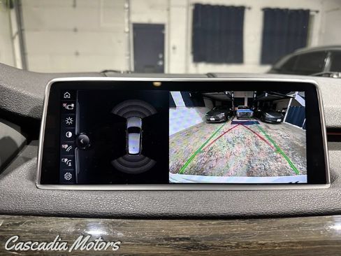Used 2017 BMW X5 xDrive40e AWD/4WD image 10