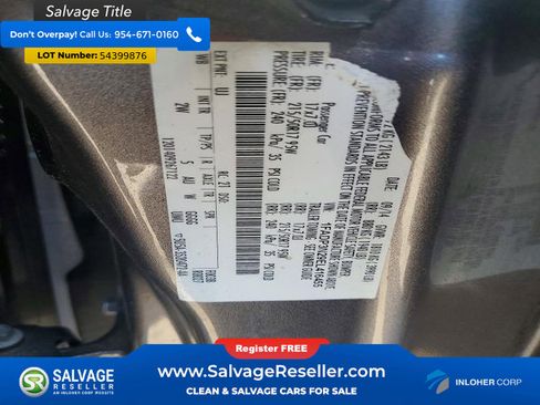 Used 2014 Ford Focus Titanium FWD image 16