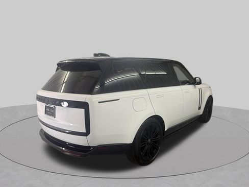 Certified 2025 Land Rover Range Rover SE AWD/4WD image 7