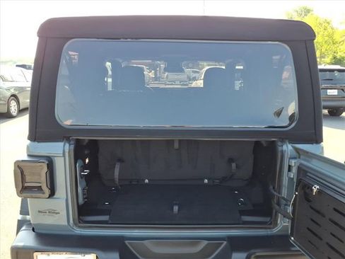 Used 2024 Jeep Wrangler Sport AWD/4WD image 8