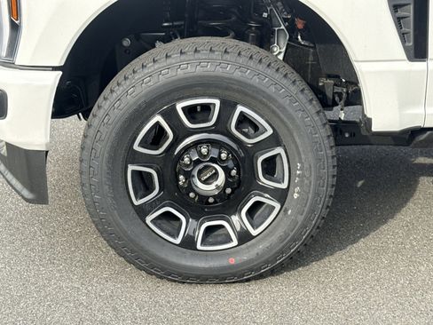 New 2026 Ford F250 Platinum AWD/4WD image 12