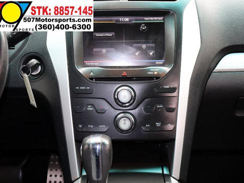 Used 2015 Ford Explorer XLT w/ Equipment Group 202B image 18