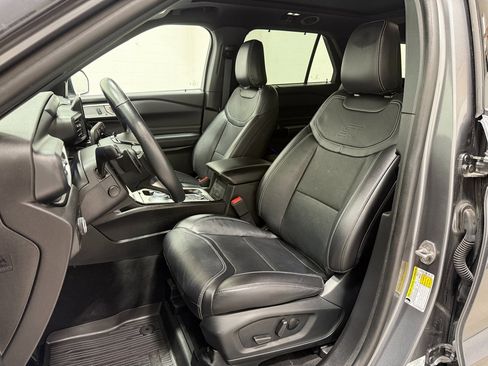 Used 2023 Ford Explorer ST w/ Equipment Group 401A image 11