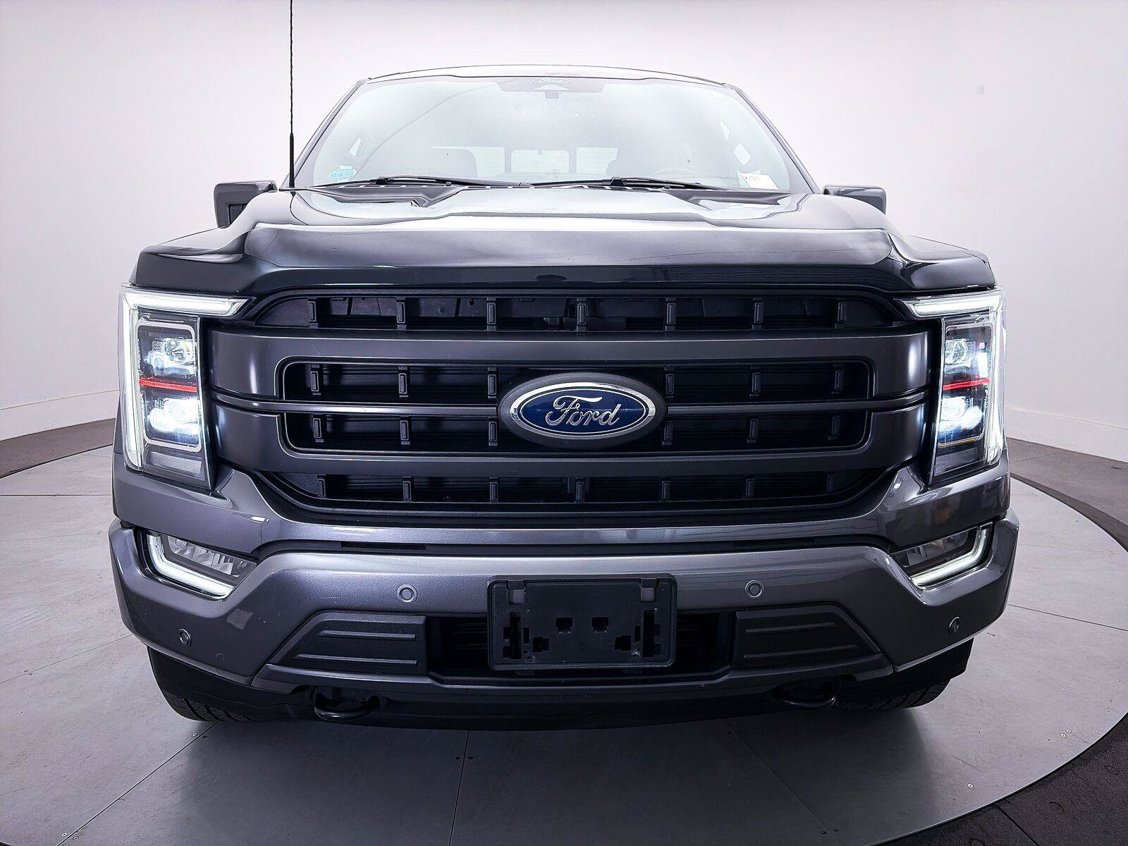 Used 2022 Ford F150 Lariat w/ Equipment Group 502A High AWD/4WD image 13