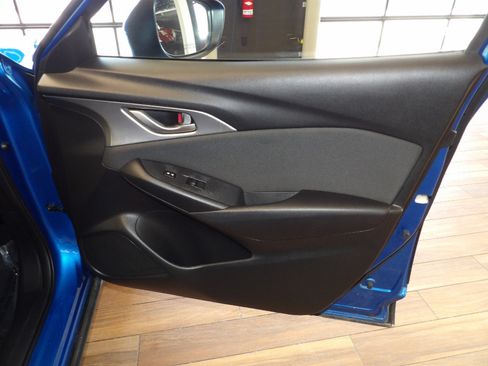 Used 2017 MAZDA CX-3 Sport image 12