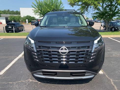 New 2026 Nissan Pathfinder SL FWD image 3