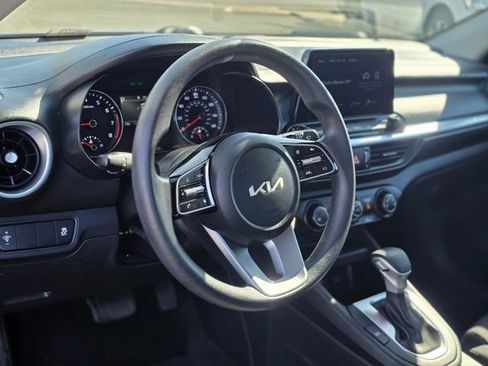Used 2024 Kia Forte LXS FWD image 11