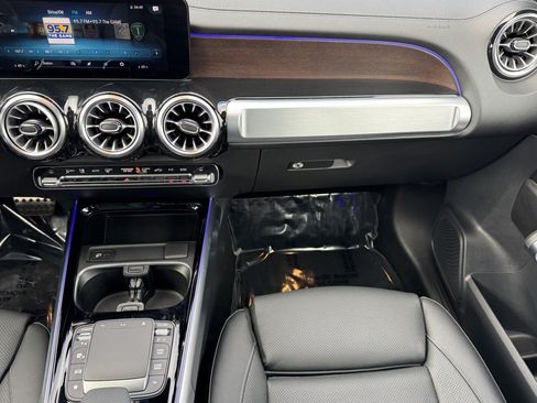 Certified 2022 Mercedes-Benz GLB 35 AMG 4MATIC image 28