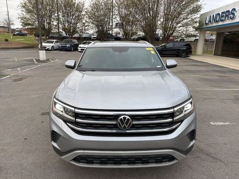 Used 2020 Volkswagen Atlas Cross Sport SE w/ Panoramic Sunroof Package image 10