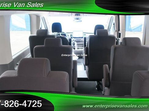 Used 2022 Ford Transit 350 XLT RWD image 13