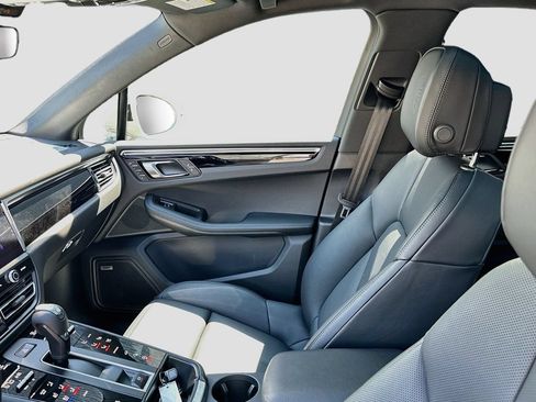 New 2026 Porsche Macan AWD/4WD image 26
