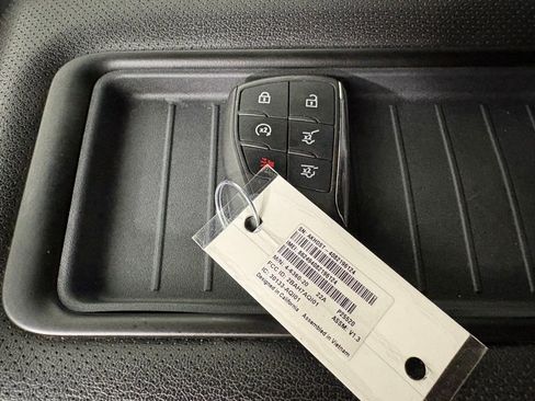 Used 2023 Chevrolet Suburban Premier image 38