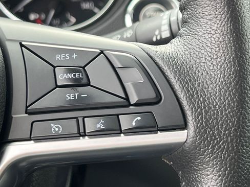 Used 2019 Nissan Rogue SV AWD/4WD image 21