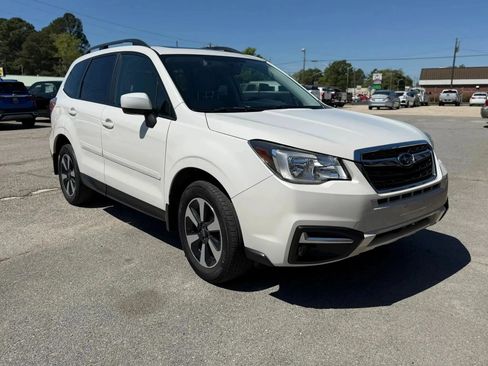 Used 2018 Subaru Forester 2.5i Premium AWD/4WD image 5