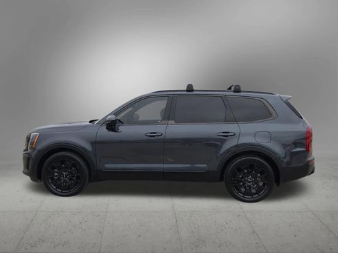 Certified 2022 Kia Telluride SX w/ SX Prestige Package image 3