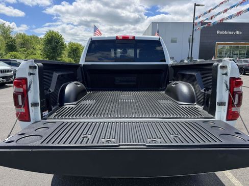Used 2024 RAM 2500 Laramie AWD/4WD image 9
