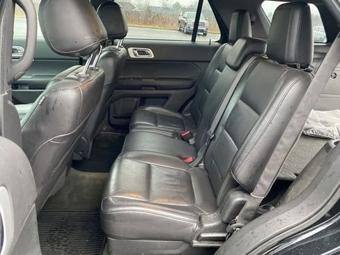 Used 2015 Ford Explorer XLT w/ Equipment Group 202A image 18