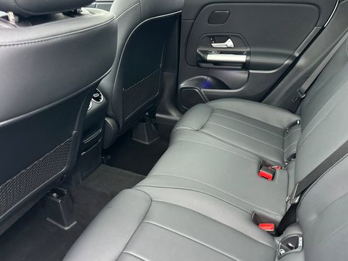 Certified 2025 Mercedes-Benz GLA 250 4MATIC image 12