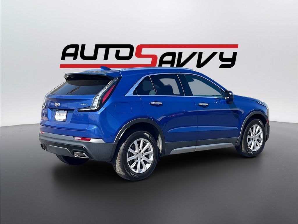 Used 2022 Cadillac XT4 Premium Luxury w/ Safety Alert Package FWD image 7