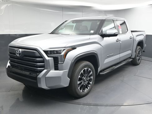 New 2026 Toyota Tundra Limited image 4