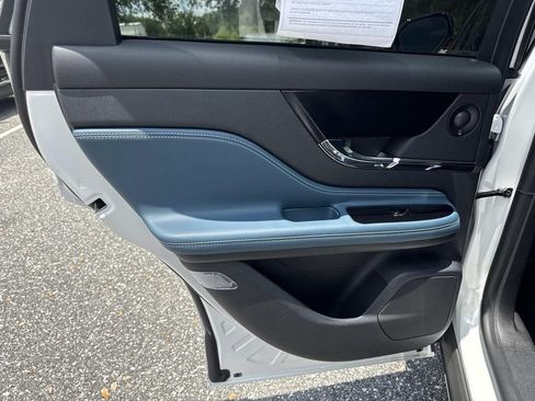 Certified 2020 Lincoln Corsair Reserve w/ Beyond Blue Interior Package FWD image 13