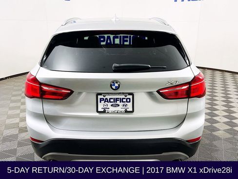 Used 2017 BMW X1 xDrive28i image 7