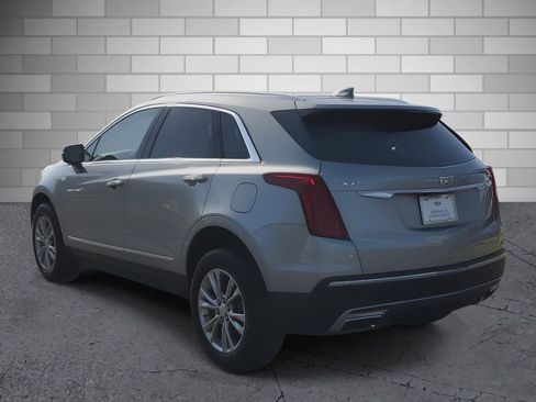 Used 2023 Cadillac XT5 Premium Luxury w/ LPO, Floor Liner Package FWD image 3