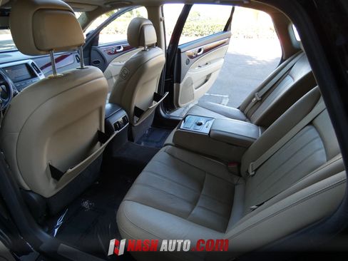 Used 2013 Hyundai Equus Signature RWD image 45