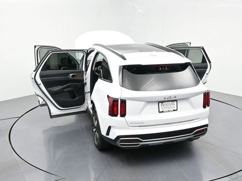 Used 2023 Kia Sorento EX w/ Panoramic Sunroof Package FWD image 25