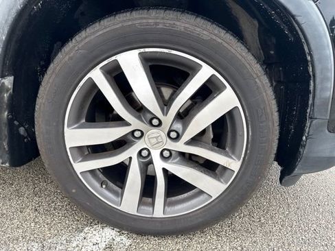 Used 2017 Honda Pilot Elite image 3