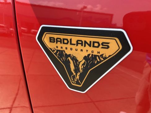 Used 2023 Ford Bronco Badlands w/ Sasquatch Package image 57