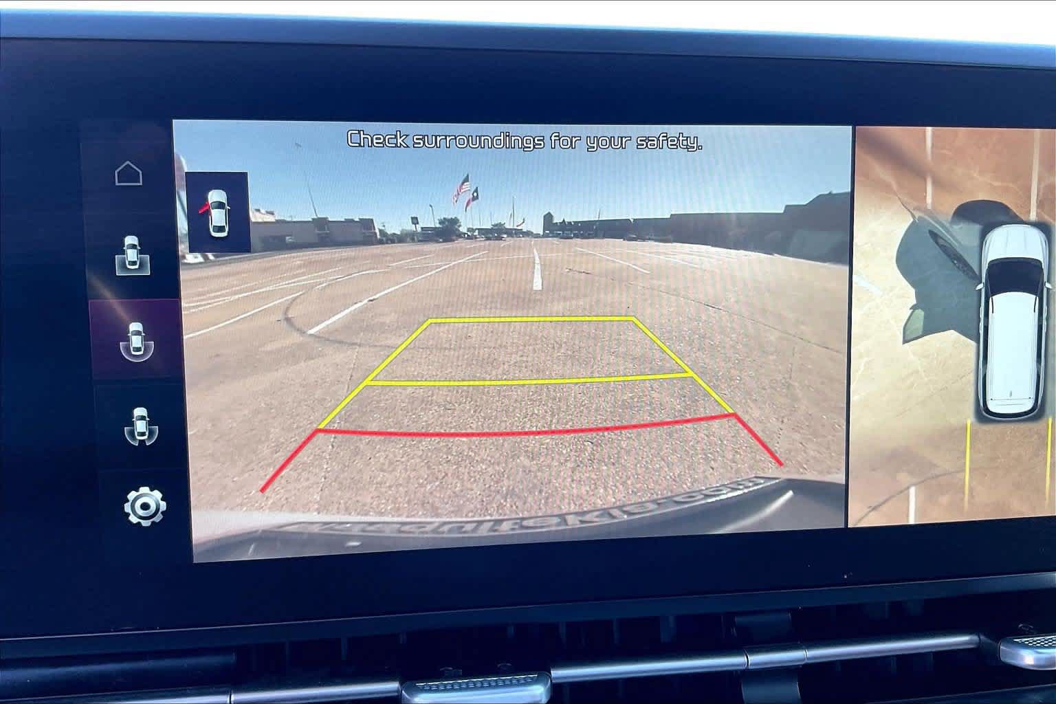 Used 2022 Kia Carnival SX Prestige FWD image 24