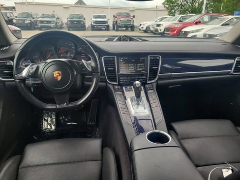 Used 2015 Porsche Panamera 4 AWD/4WD image 10