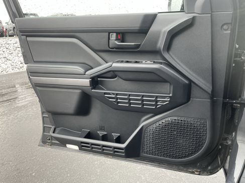 Used 2025 Toyota 4Runner SR5 image 15