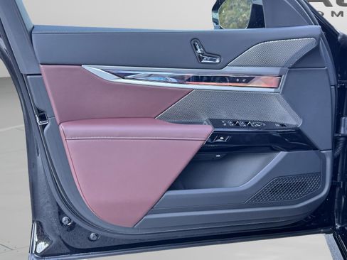 New 2026 BMW 740i image 30