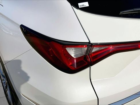 Used 2023 Acura MDX SH-AWD w/ Advance Package image 27