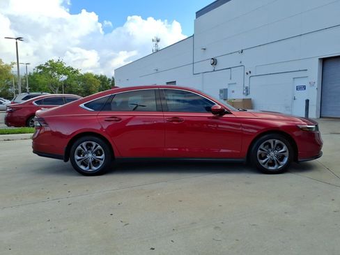 Used 2024 Honda Accord EX image 16