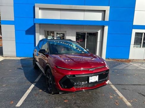 New 2026 Chevrolet Equinox EV RS image 3