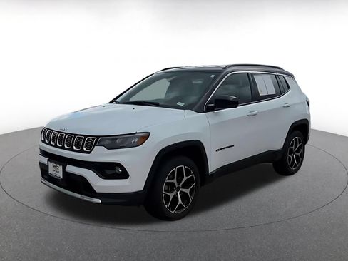 Used 2025 Jeep Compass Limited AWD/4WD image 7