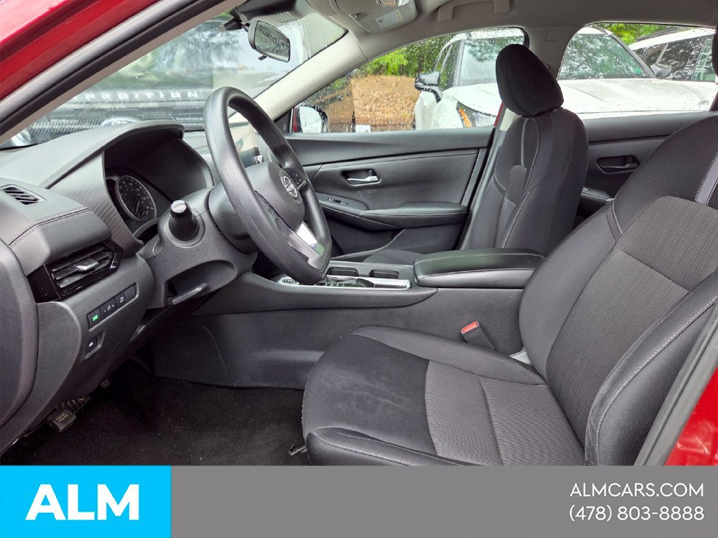 Used 2024 Nissan Sentra SV FWD image 3