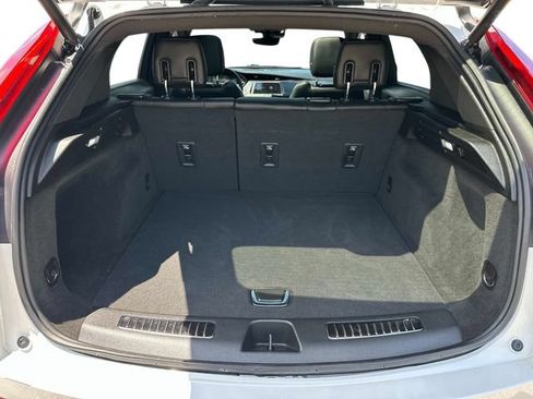 Used 2023 Cadillac XT4 Premium Luxury w/ Enhanced Visibility Package AWD/4WD image 9